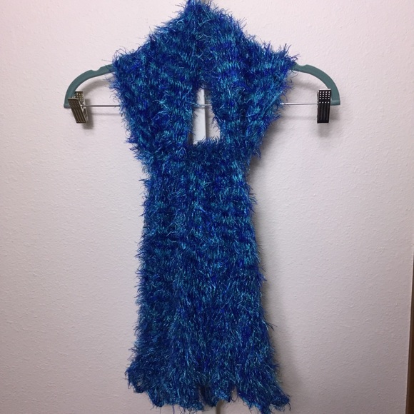 Fluffy Knit Scarf Convertible To Sleeveless Dress - Picture 7 of 8